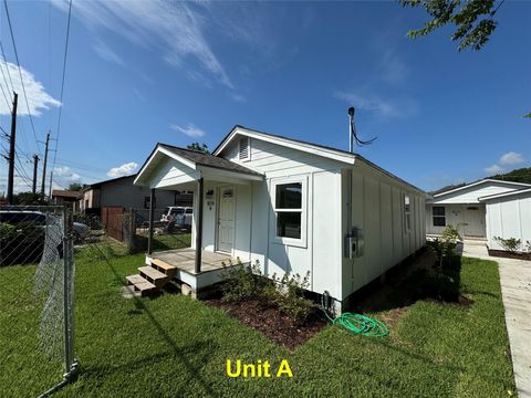 Photo of 8214 Livingston Street #A, Houston, TX 77051 (MLS # 91137428)