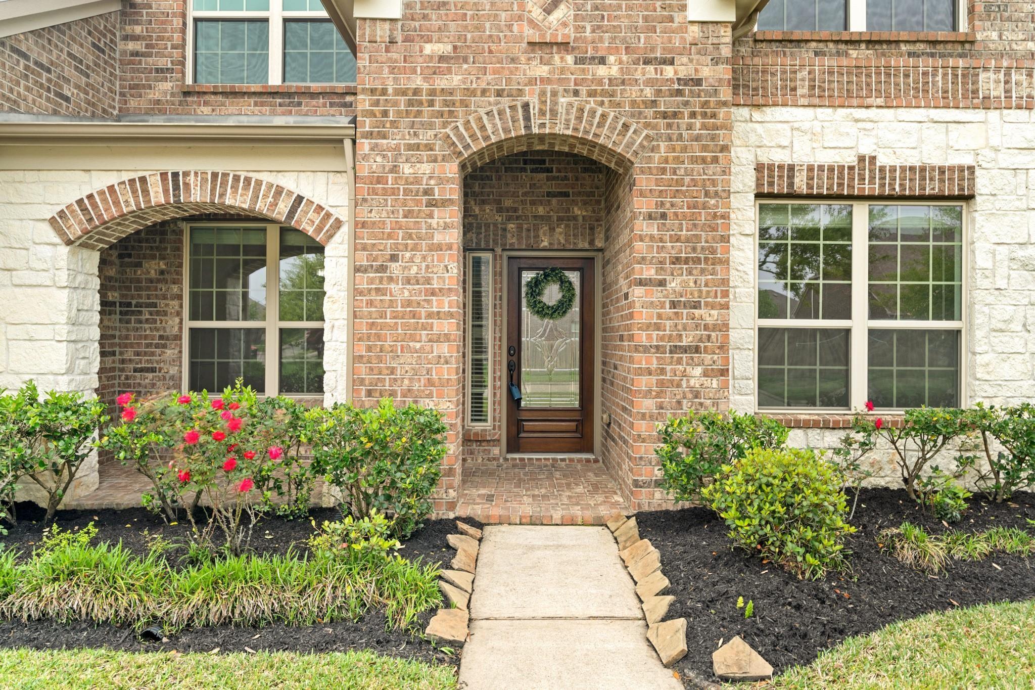 25935 Foxrun Vista Drive