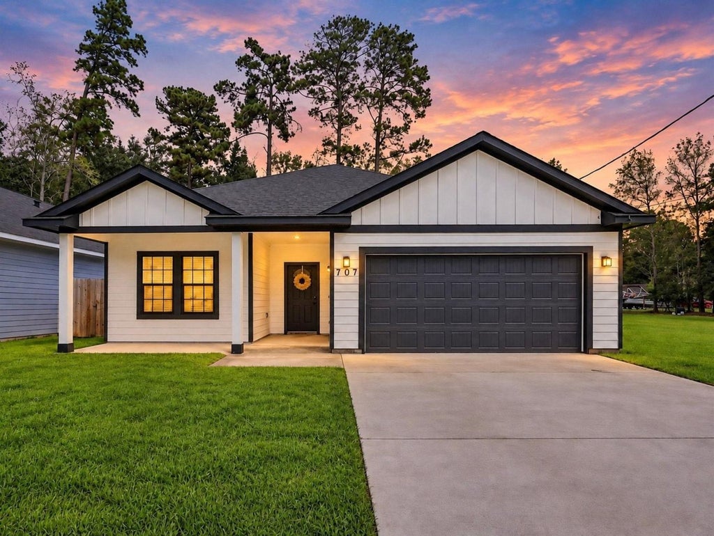Photo of 707 Magnolia Point Drive, Huffman, TX 77336 (MLS # 28081331)