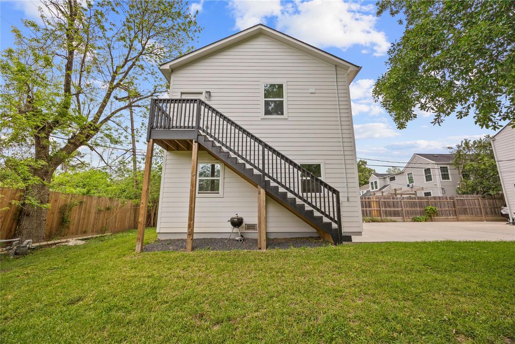 Photo of 4384 Fiesta Lane, Houston, TX 77004 (MLS # 34927805)