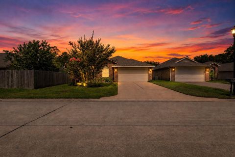 Photo of 711 Levi Bend, Magnolia, TX 77354 (MLS # 5319194)