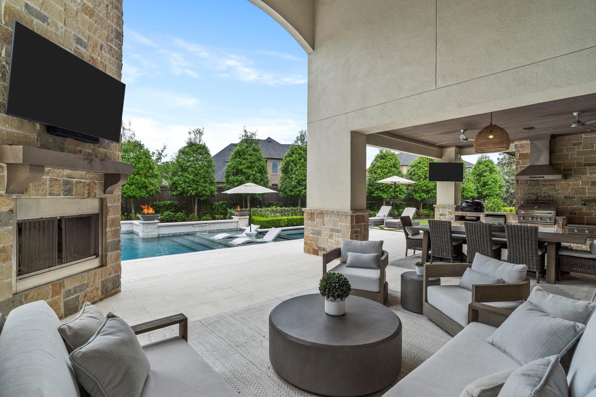 Missouri City, Texas, 77459, United States, 5 Bedrooms Bedrooms, ,6 BathroomsBathrooms,Residential,Active,2035125