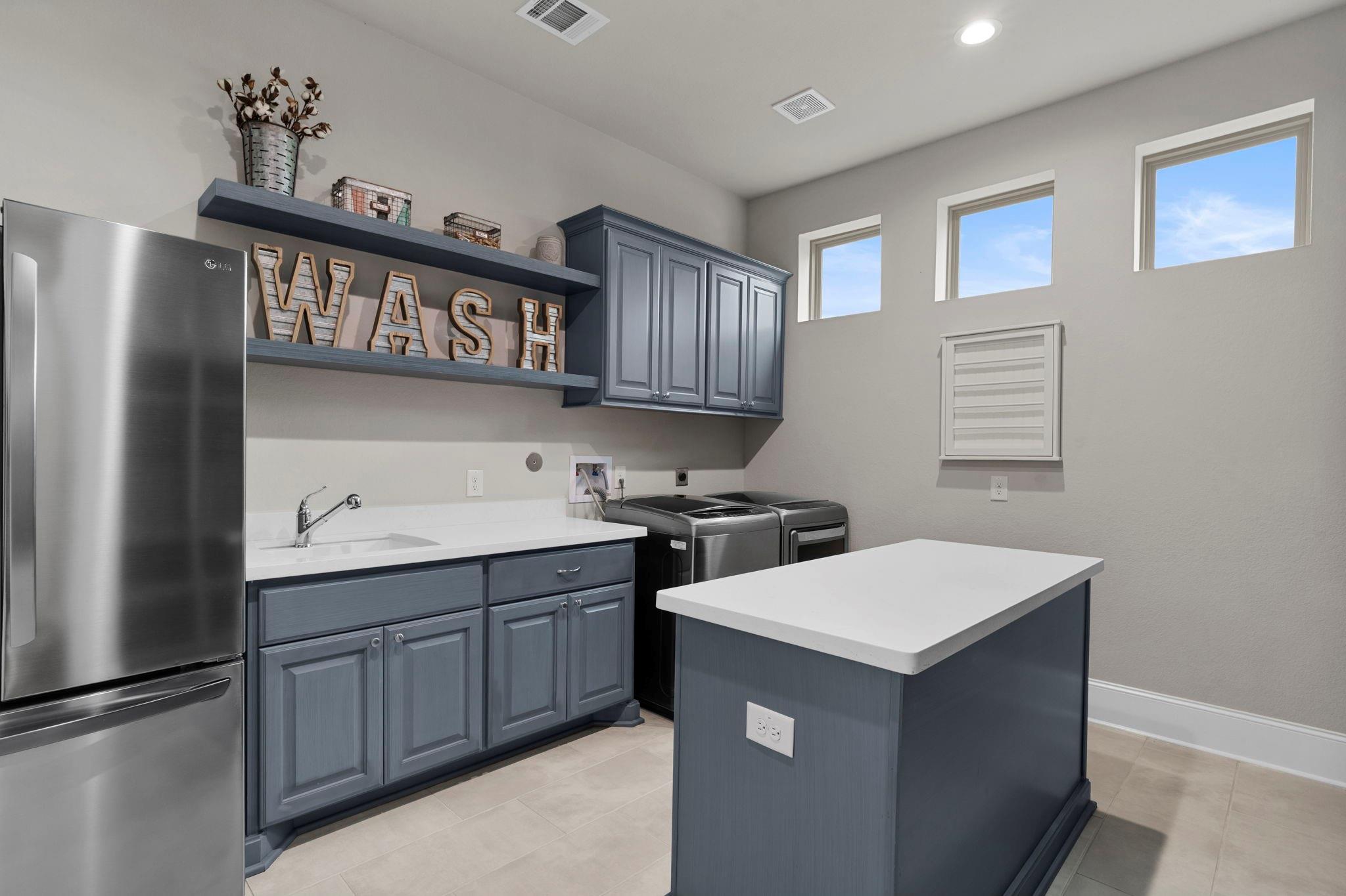 Missouri City, Texas, 77459, United States, 5 Bedrooms Bedrooms, ,6 BathroomsBathrooms,Residential,Active,2035125