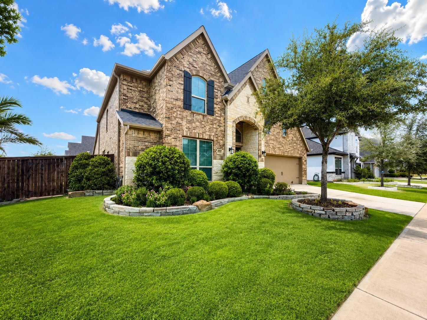 2803 Acorn Way