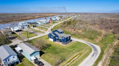Photo of 324 County Road 257, Matagorda, TX 77457 (MLS # 68338594)