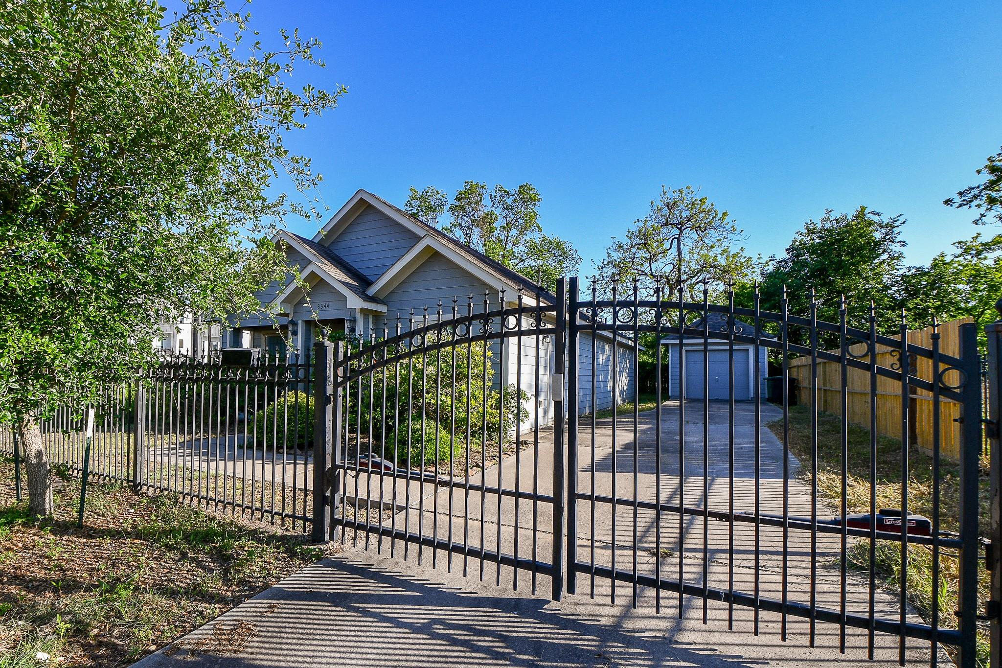 3344 Anita Street