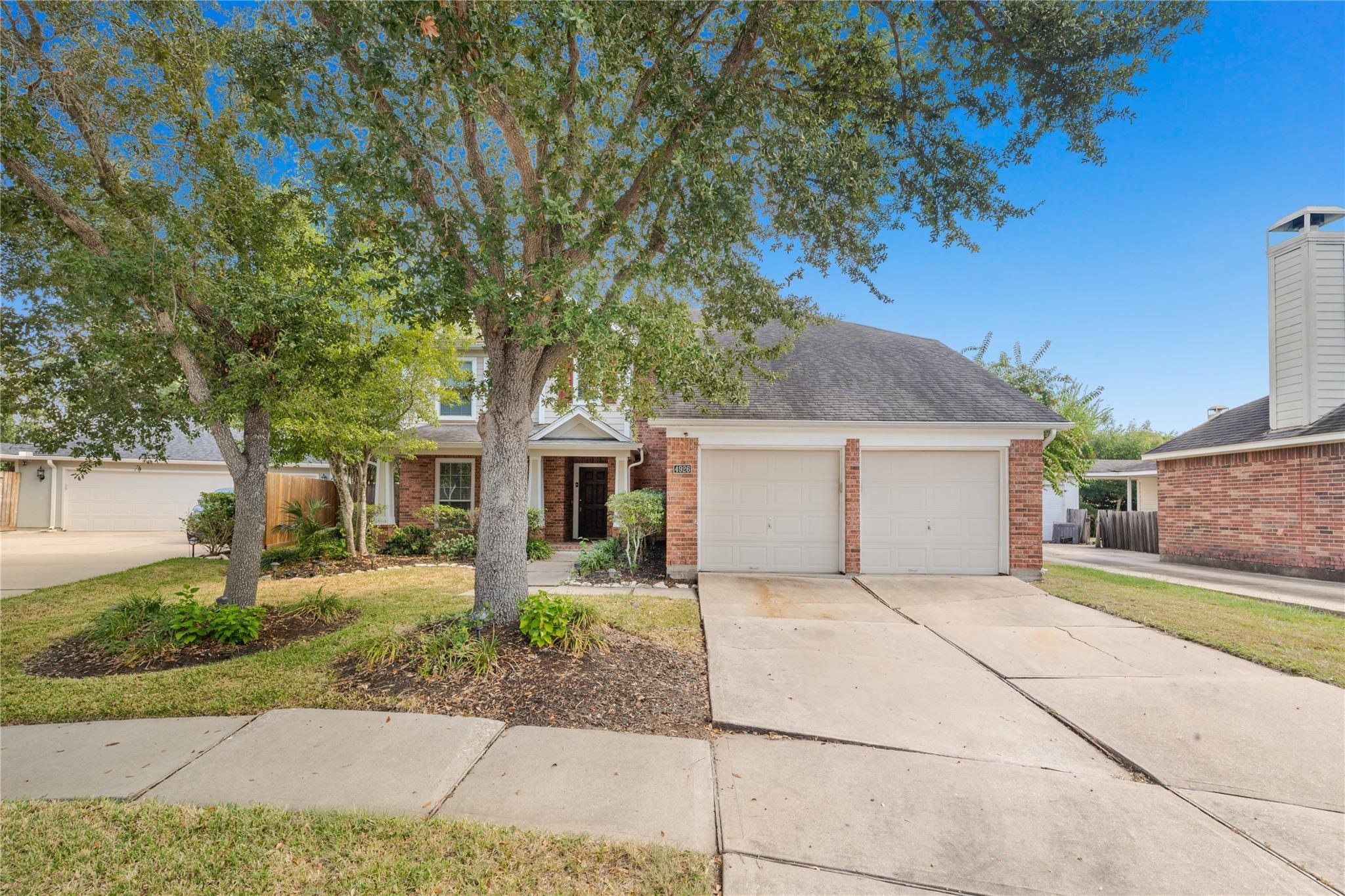 4926 Lake Gladewater Court
