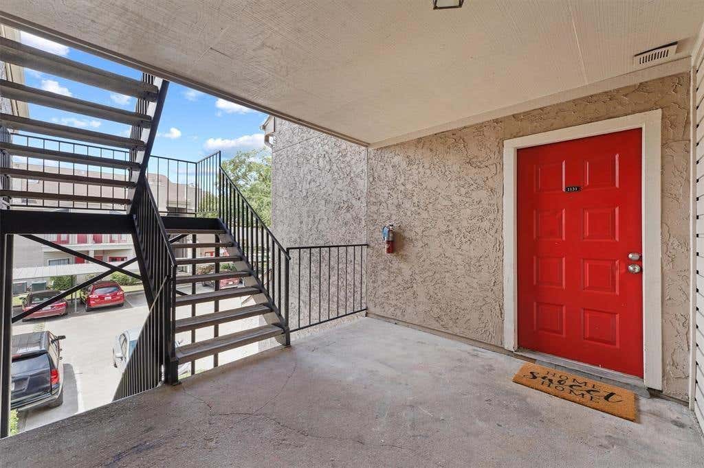 Photo of 10855 Meadowglen Lane #1131, Houston, TX 77042 (MLS # 74429929)
