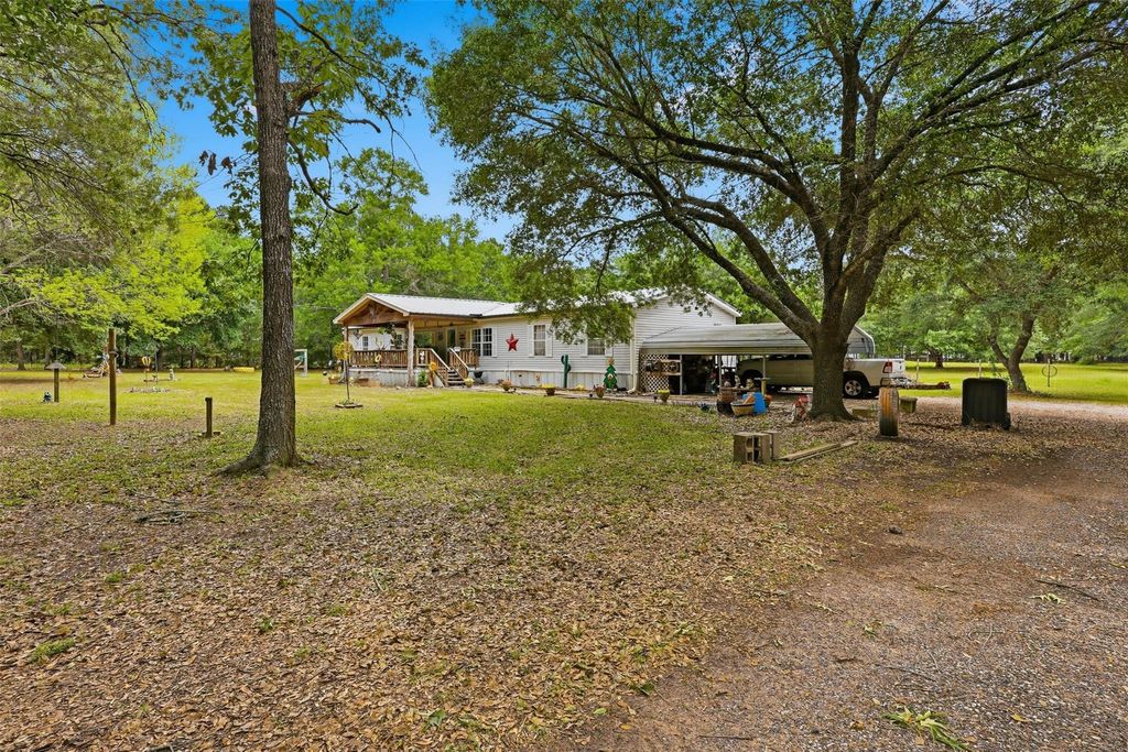 Photo of 31232 Kyle Drive, Waller, TX 77484 (MLS # 25909554)
