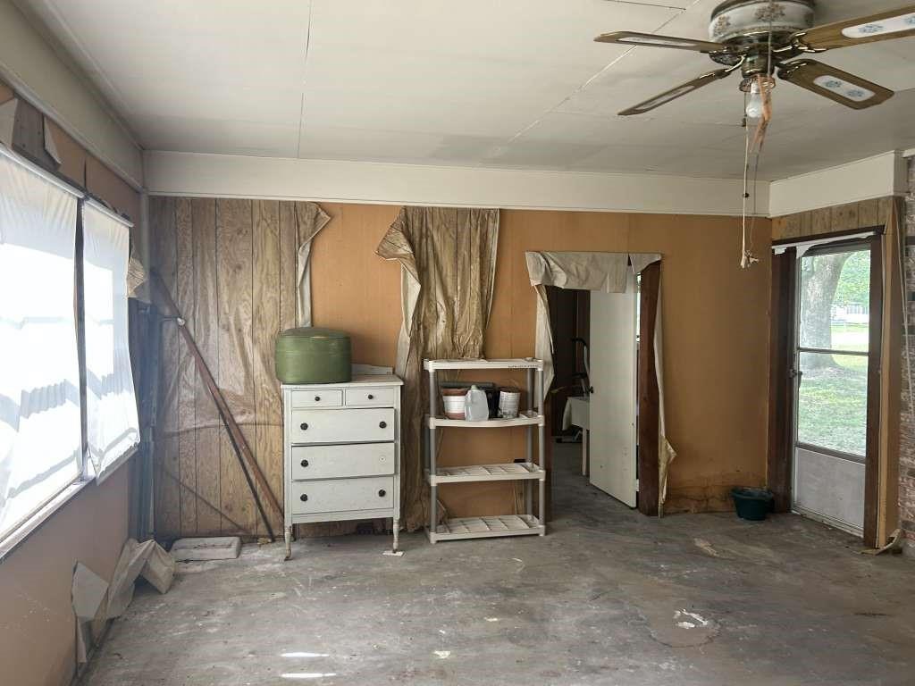 1806 S Elizabeth Avenue