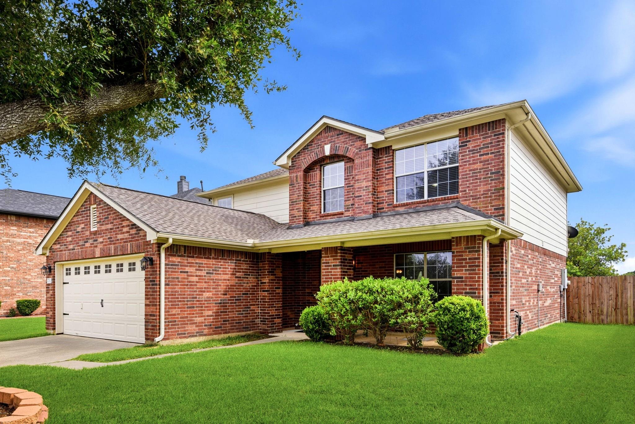 5702 Taylan Lane