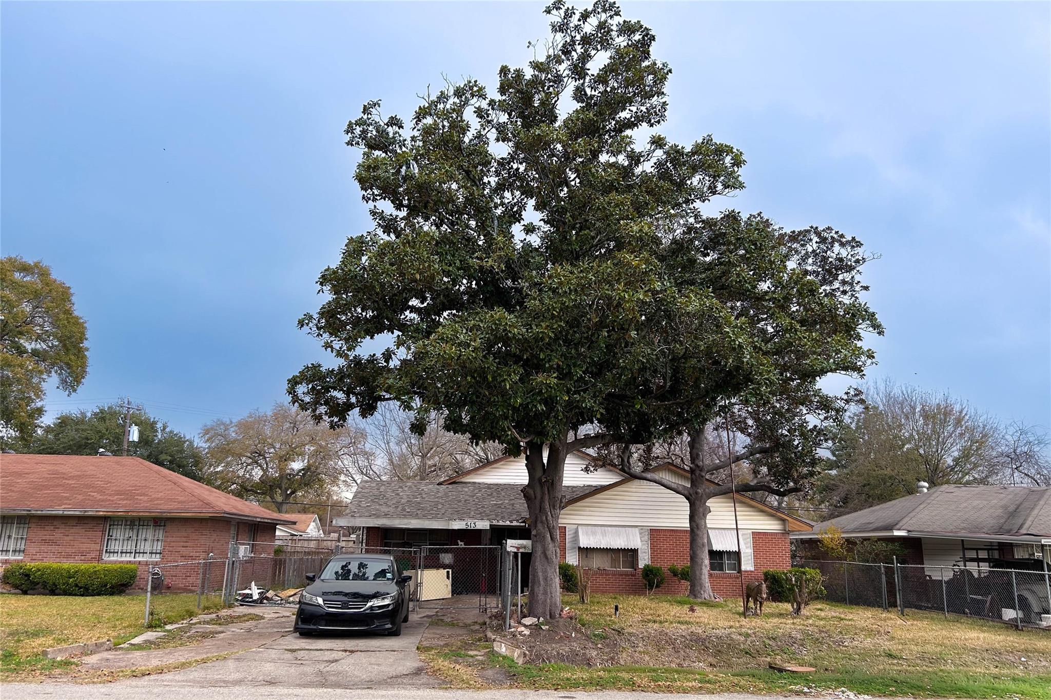 513 Sunnyside Street