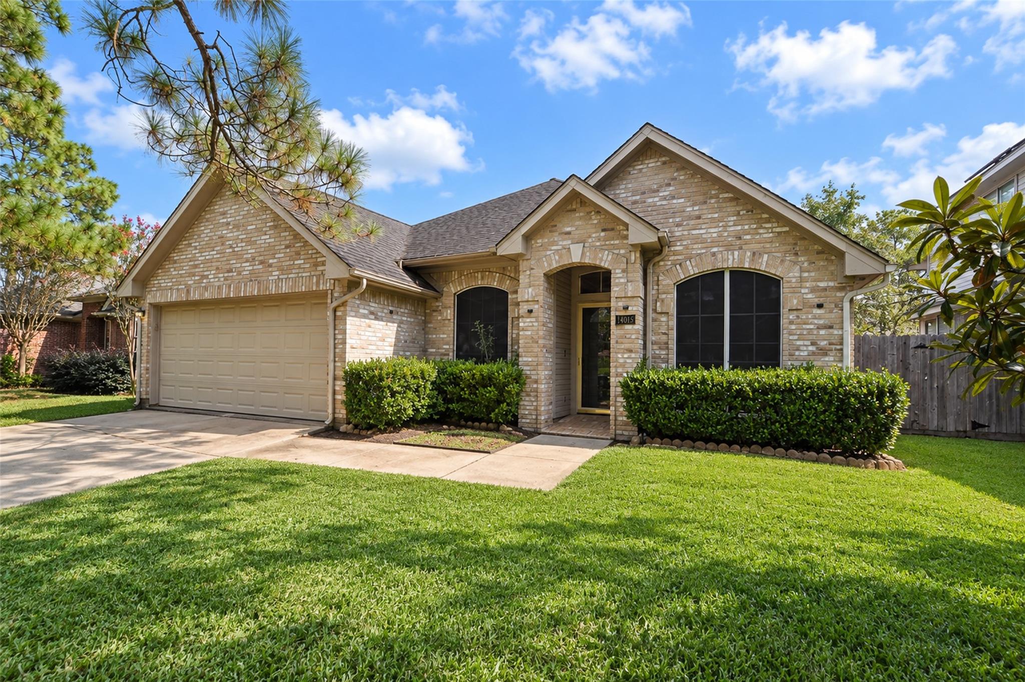 14015 Crown Glen Court
