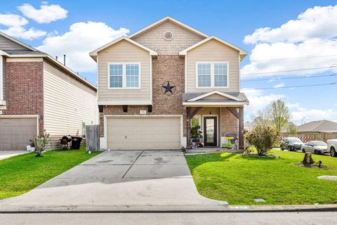 Photo of 7852 Galleon Field Lane, Cypress, TX 77433 (MLS # 10200961)
