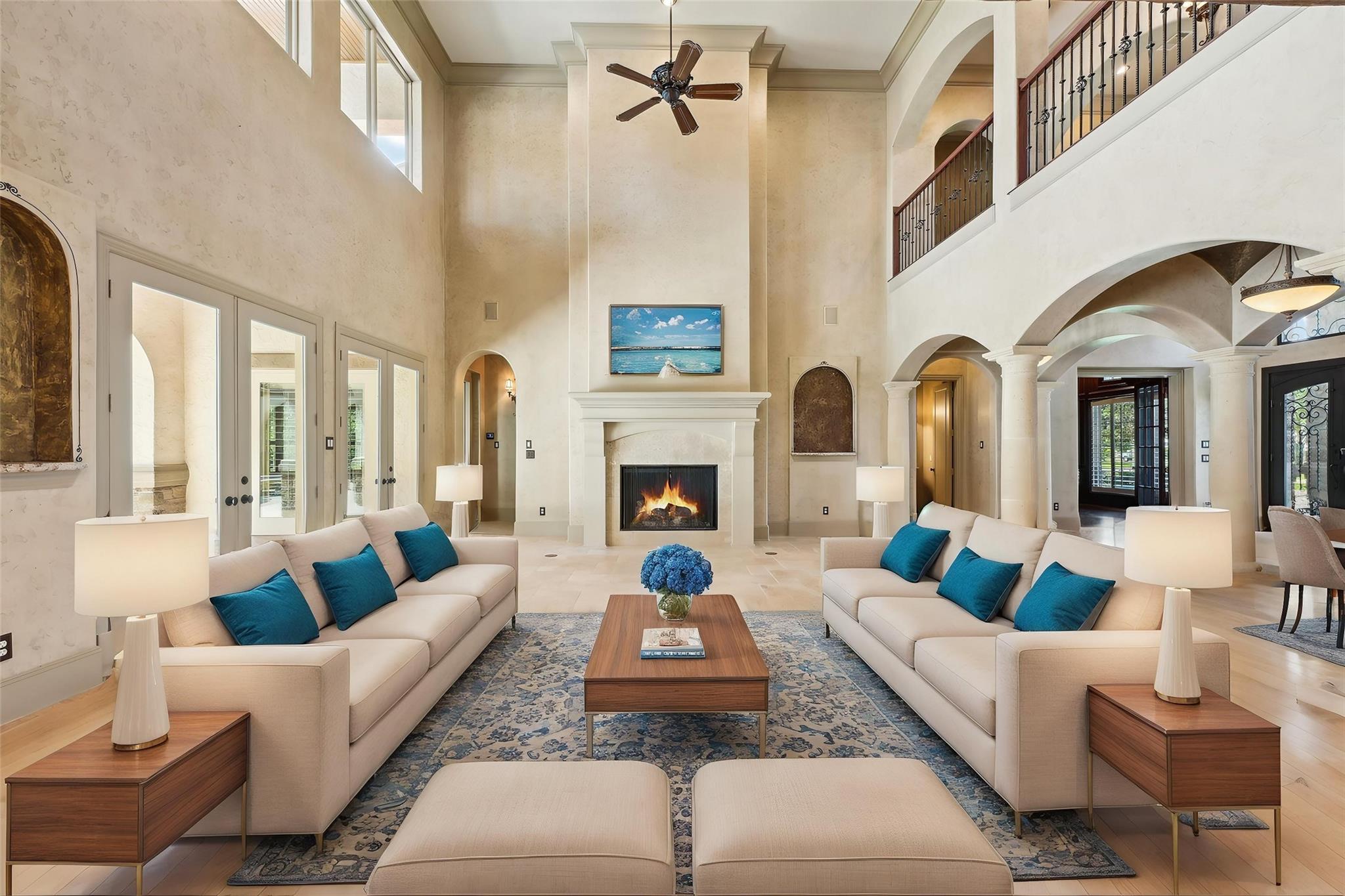 2102 Countryshire Lane