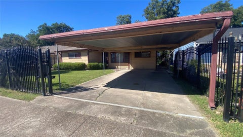 Photo of 938 Kress Street, Houston, TX 77020 (MLS # 47172056)