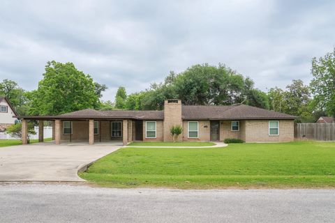 Photo of 115 Neal Road, Wharton, TX 77488 (MLS # 38605376)