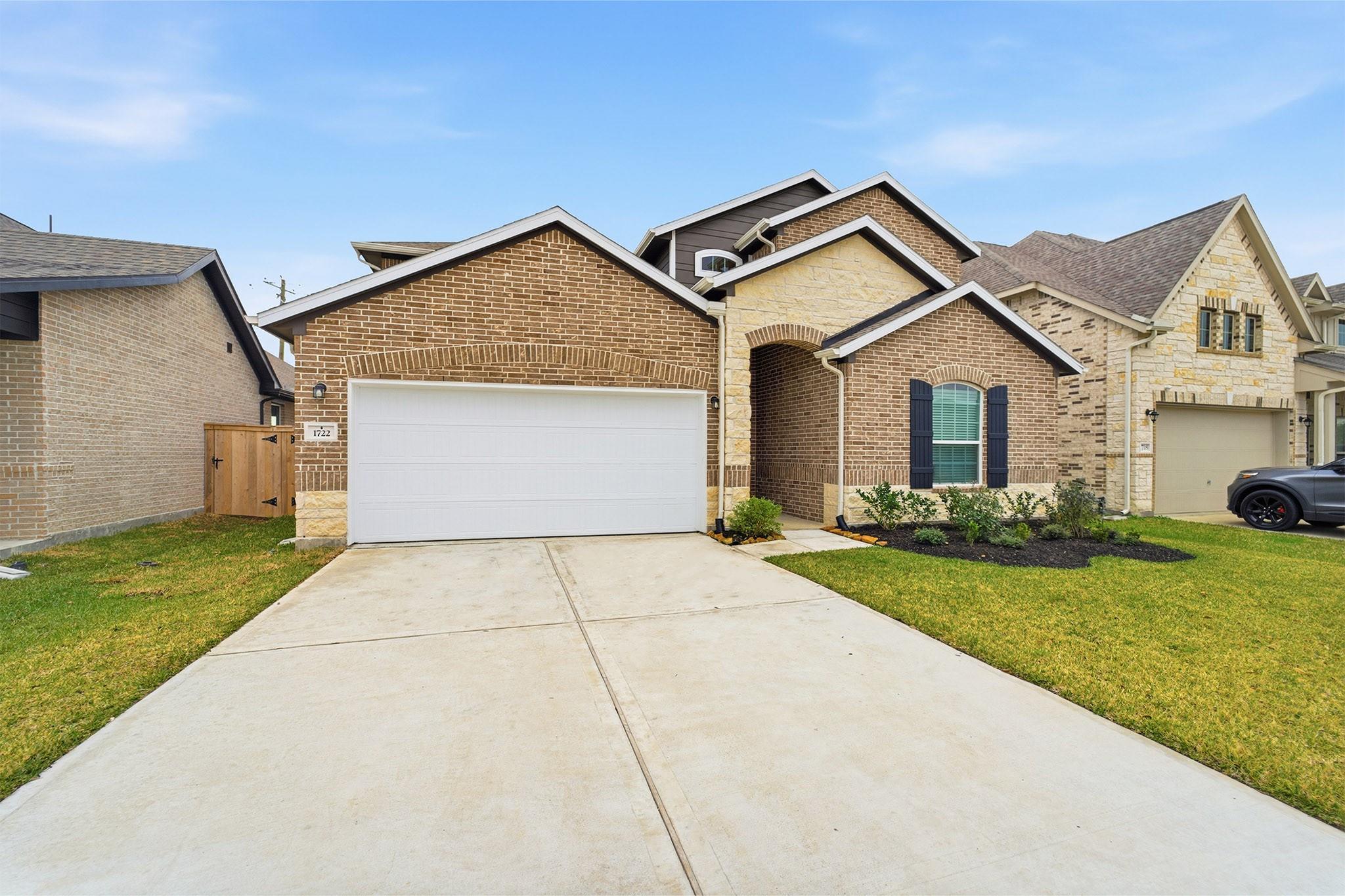 1722 Navigation Lane
