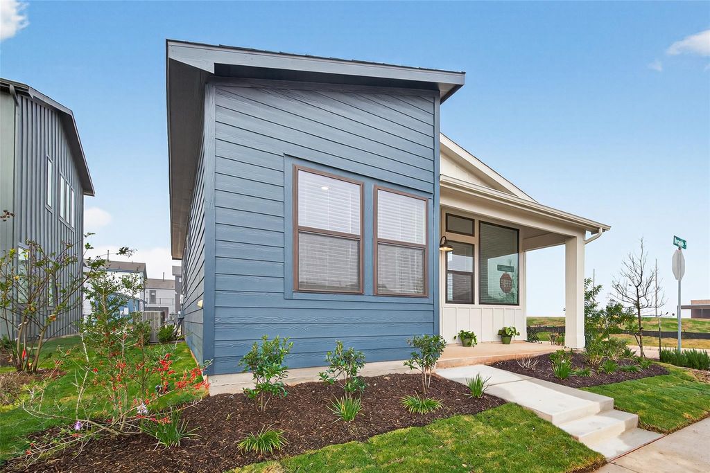 Photo of 1213 Mercantile Street, Richmond, TX 77406 (MLS # 68775862)