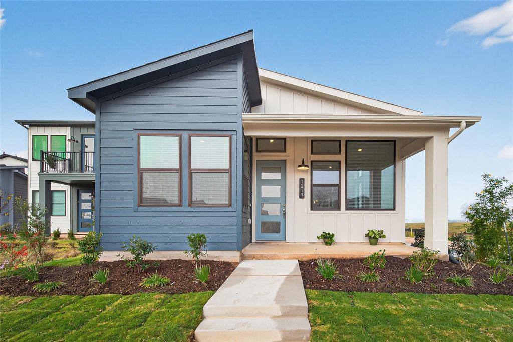 Photo of 1213 Mercantile Street, Richmond, TX 77406 (MLS # 68775862)