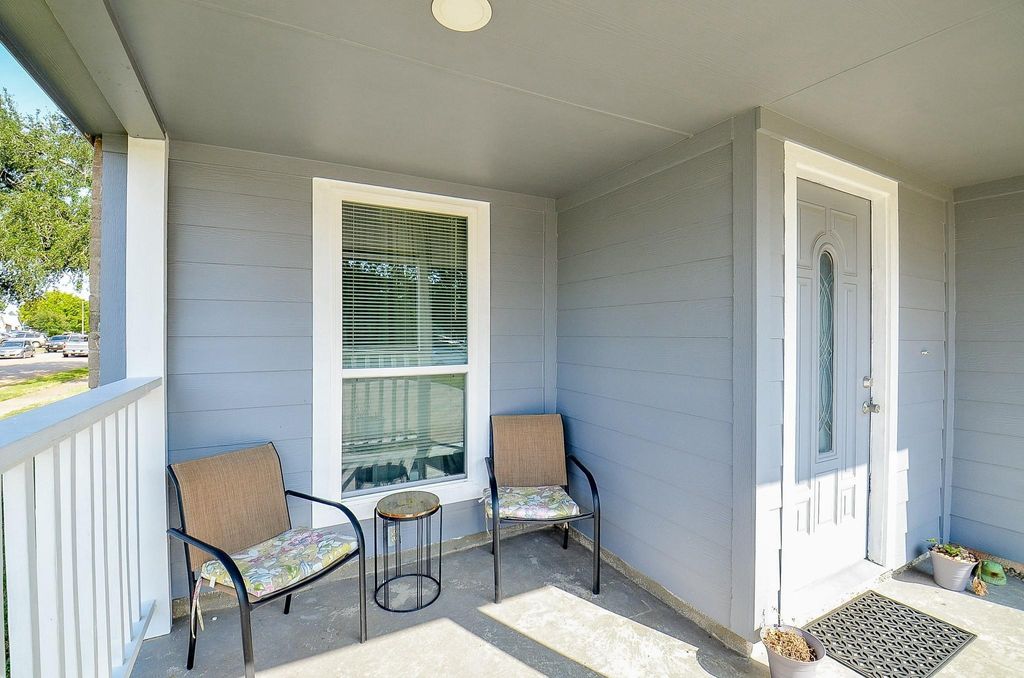 Photo of 19964 Sutton Falls Drive, Cypress, TX 77433 (MLS # 13122395)