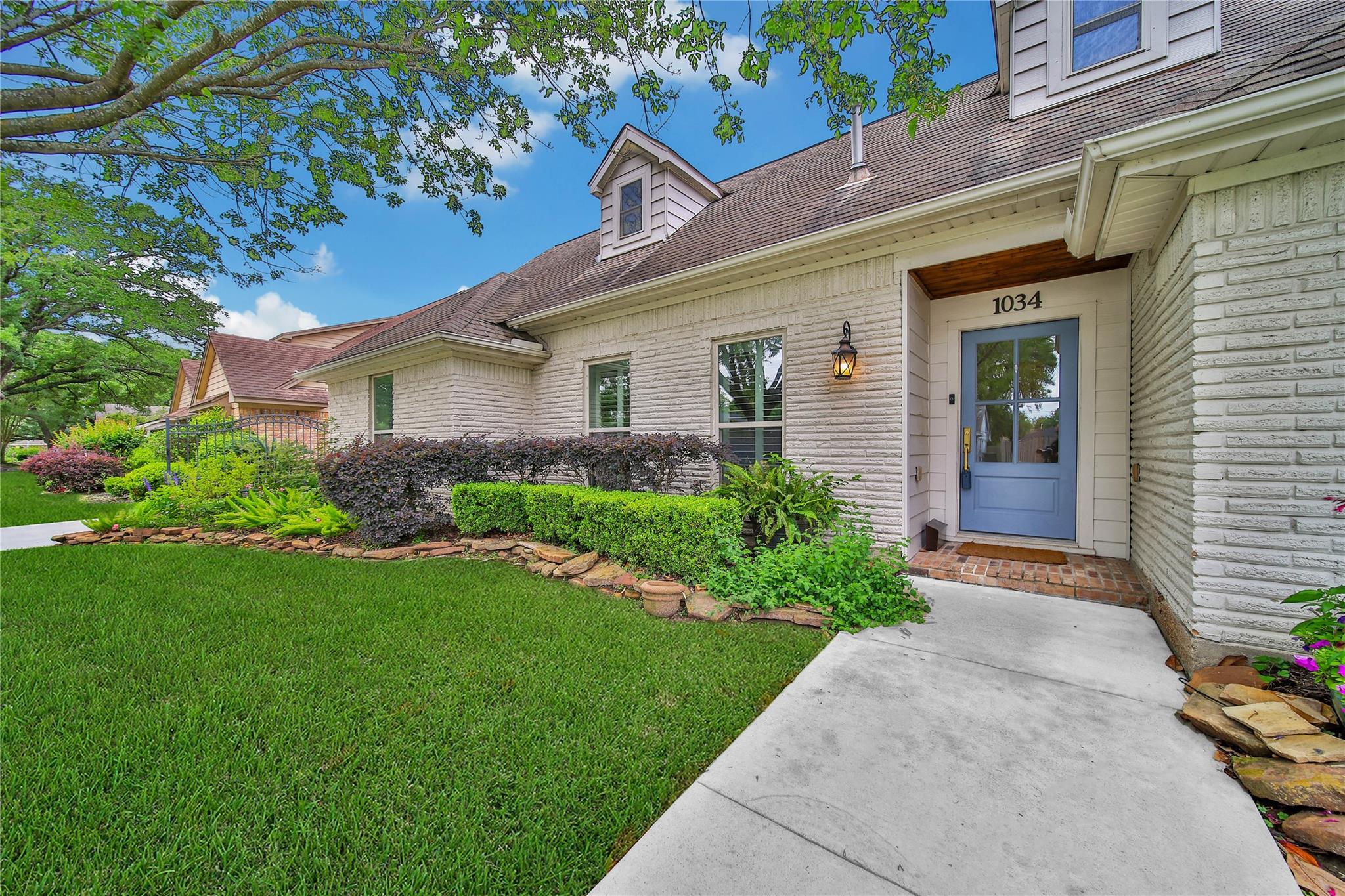1034 Thornton Road