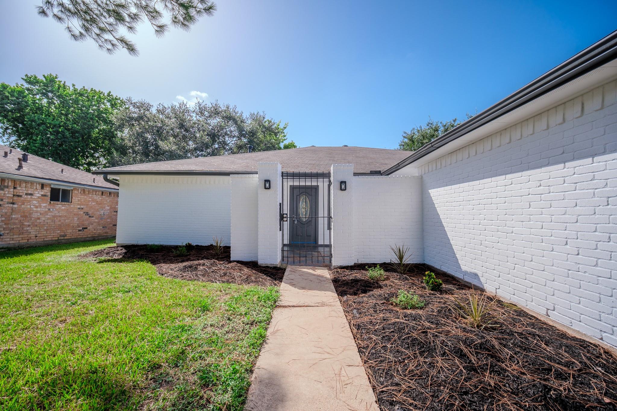 1126 Beechbend Drive