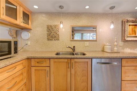 Tiny photo for 880 Tully Road #29, Houston, TX 77079 (MLS # 22345646)