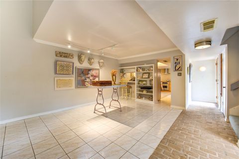 Tiny photo for 880 Tully Road #29, Houston, TX 77079 (MLS # 22345646)