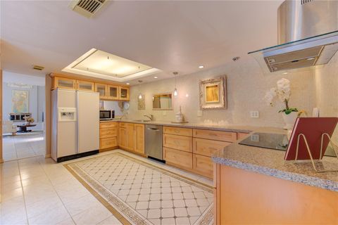 Tiny photo for 880 Tully Road #29, Houston, TX 77079 (MLS # 22345646)