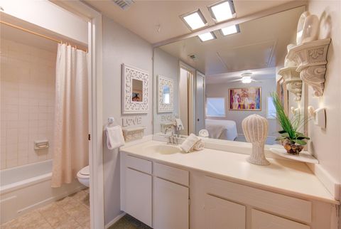 Tiny photo for 880 Tully Road #29, Houston, TX 77079 (MLS # 22345646)