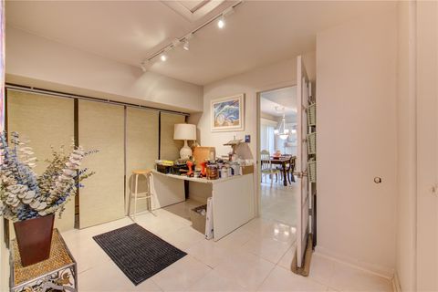 Tiny photo for 880 Tully Road #29, Houston, TX 77079 (MLS # 22345646)