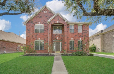 Photo of 16639 Village View Trail, Sugar Land, TX 77498 (MLS # 65713412)