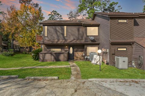 200 Fountain Lake W 132 Livingston TX 77351