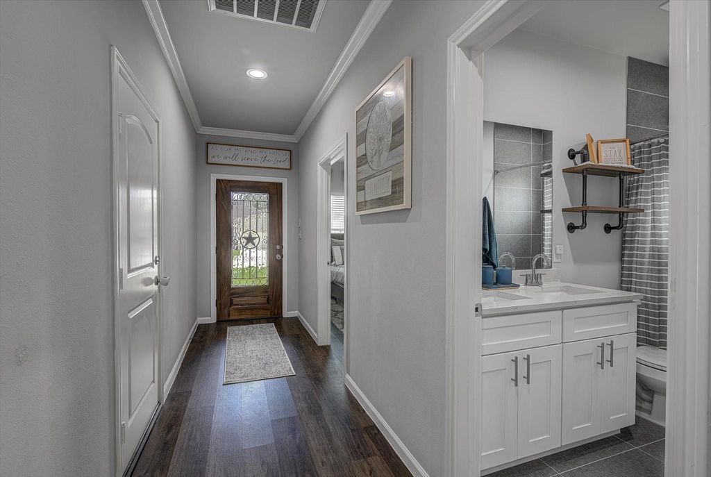 Photo of 320 Carlos Leal Drive, Dayton, TX 77535 (MLS # 42831739)