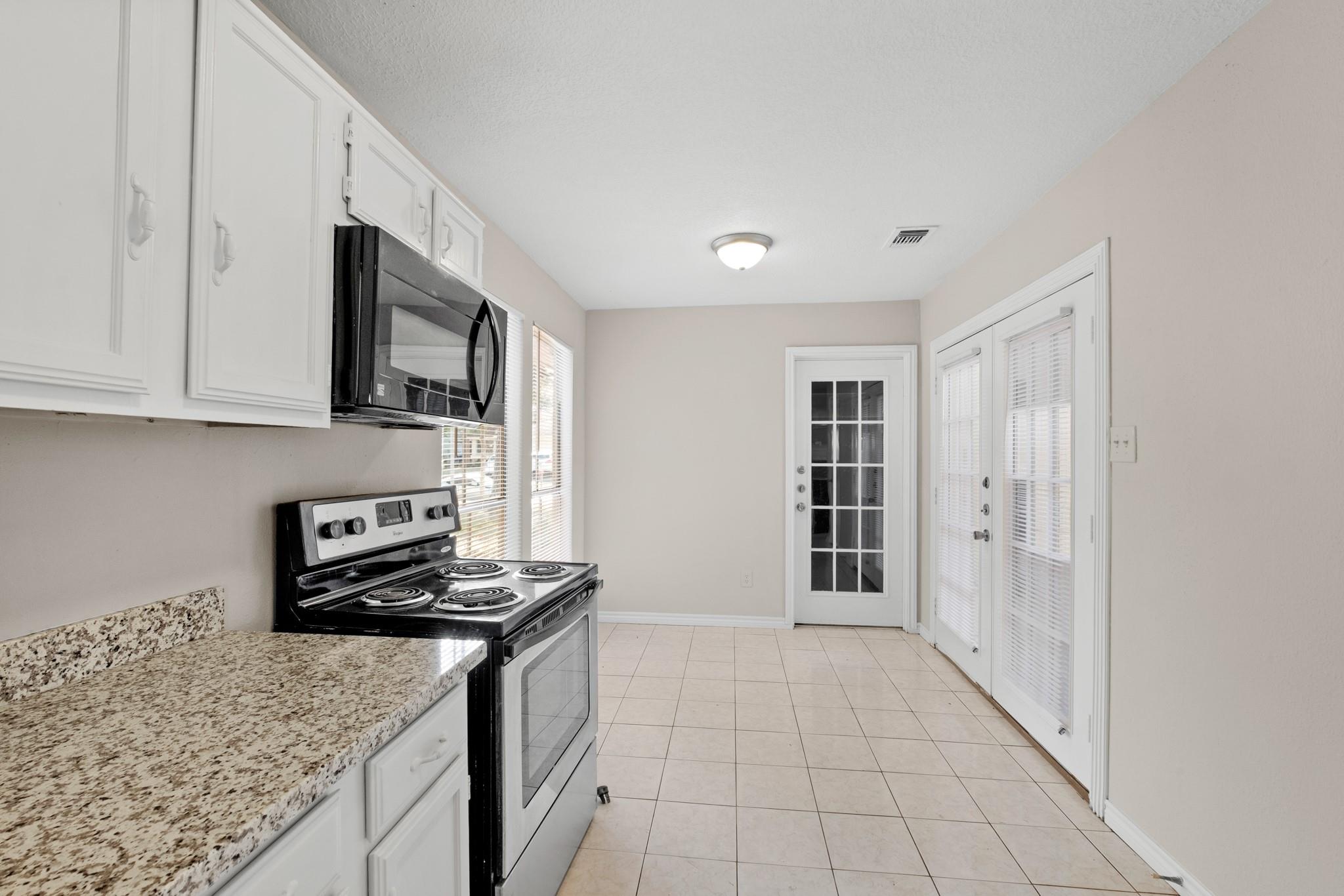 17514 Lobo Trail