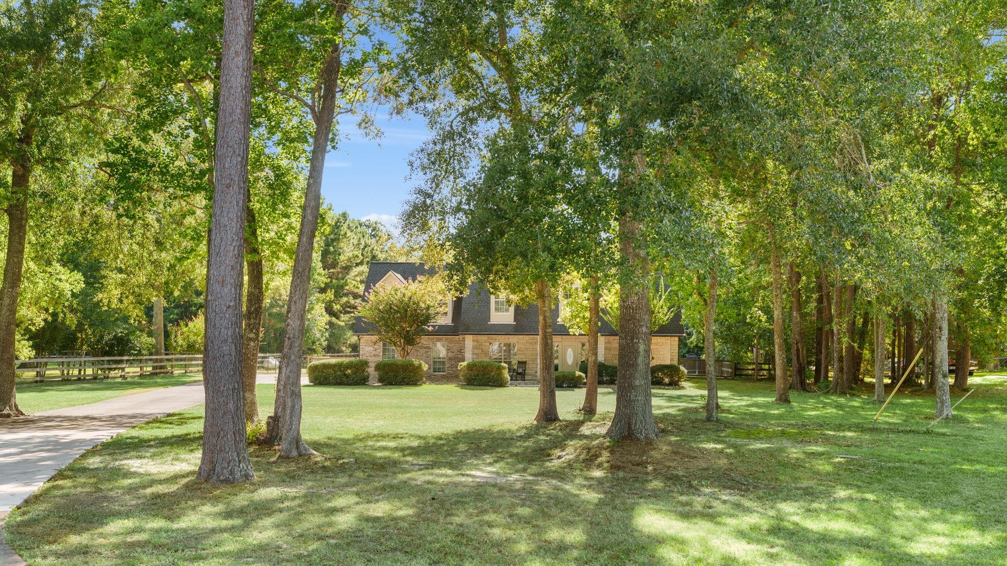 906 Vista Del Lago Drive