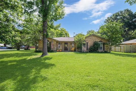 Photo of 2714 Fortuna Drive, Katy, TX 77493 (MLS # 46114756)