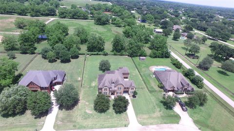 Photo of 6010 Crystal Water Drive, Richmond, TX 77406 (MLS # 90866273)