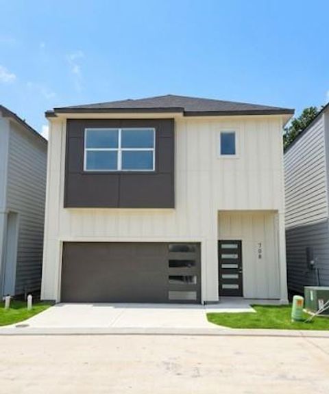 Photo of 708 Savonna Ln, Houston, TX 77076 (MLS # 11089570)
