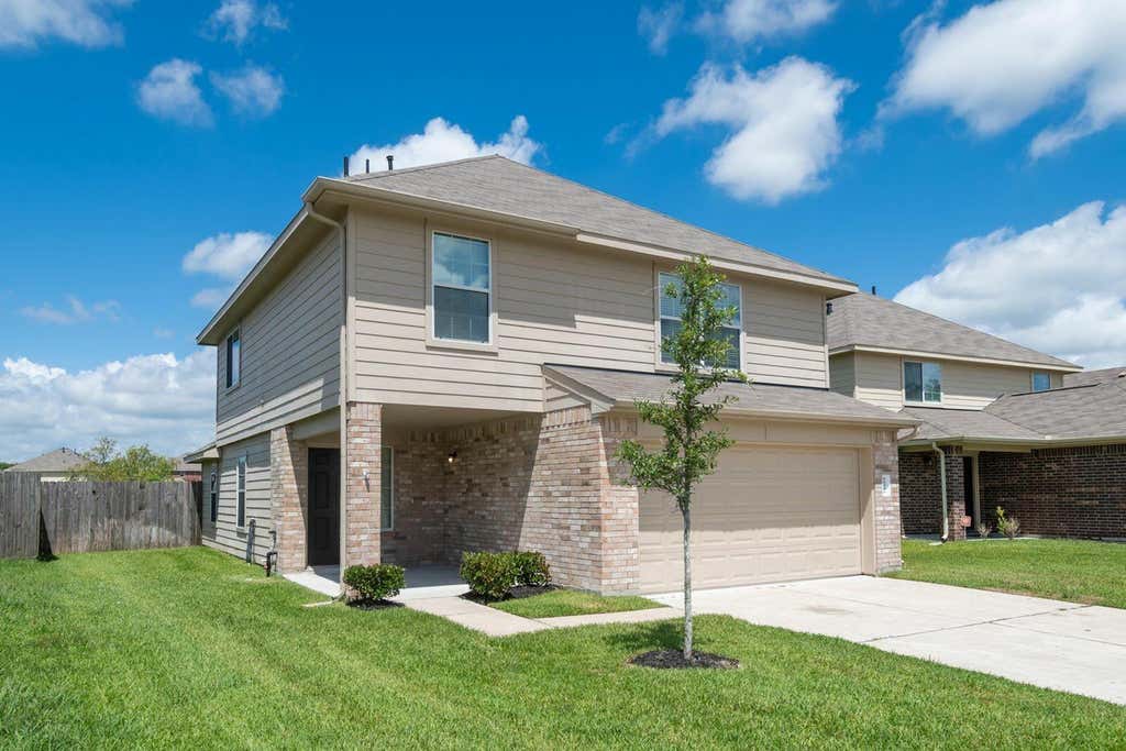 Photo of 12716 Rio Nueces Lane, Rosharon, TX 77583 (MLS # 37326216)