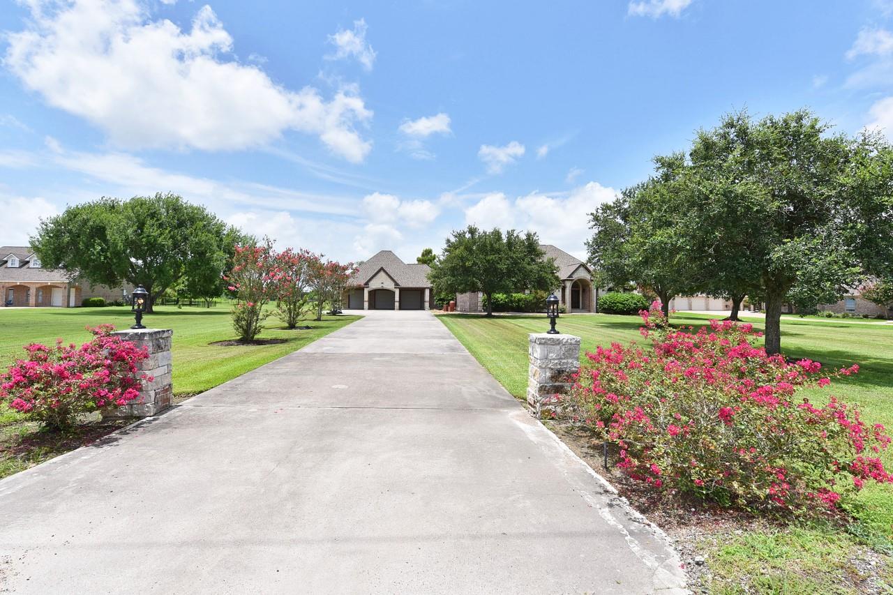 960 Cemetery Road