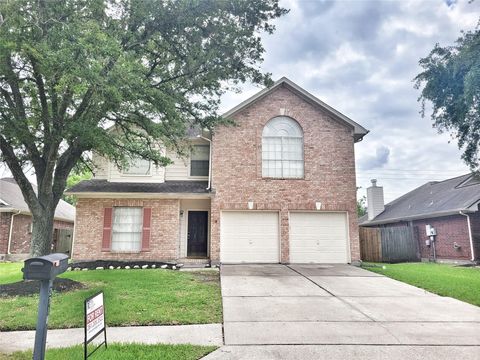 Photo of 2715 Sailors Moon Drive, Friendswood, TX 77546 (MLS # 49605612)