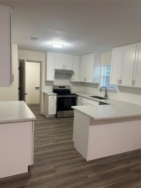 Photo of 8223 Gulf Tree Lane, Houston, TX 77075 (MLS # 51740239)