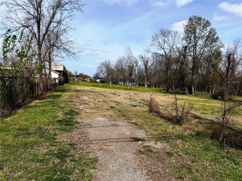 Photo of 2523 Lone Oak Road, Houston, TX 77093 (MLS # 82749920)