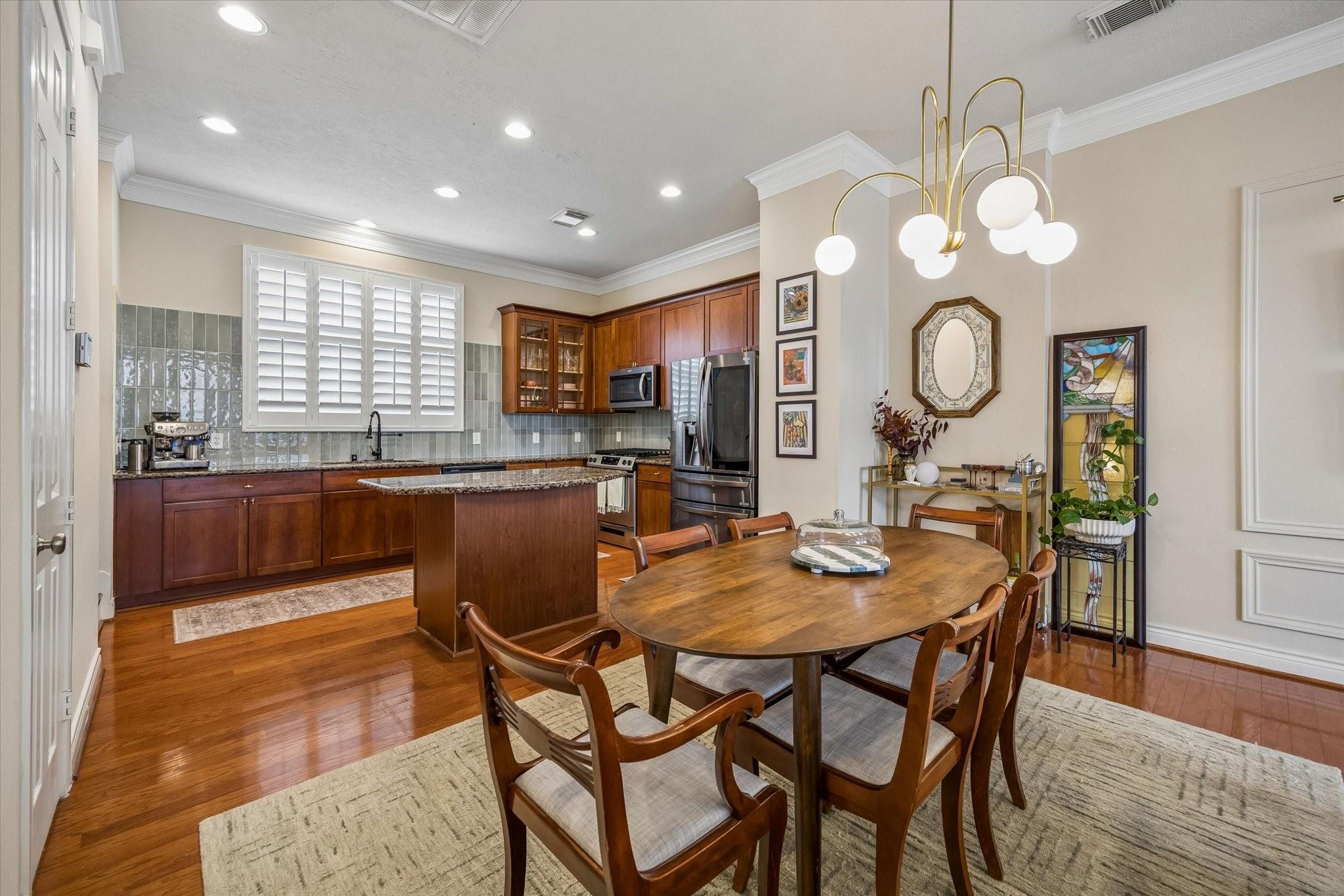 1634 W 13th Street