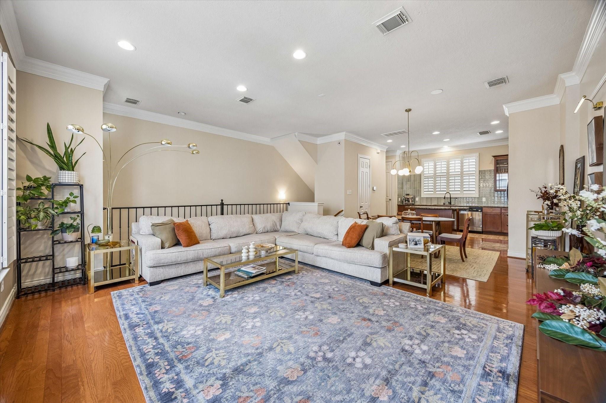 1634 W 13th Street