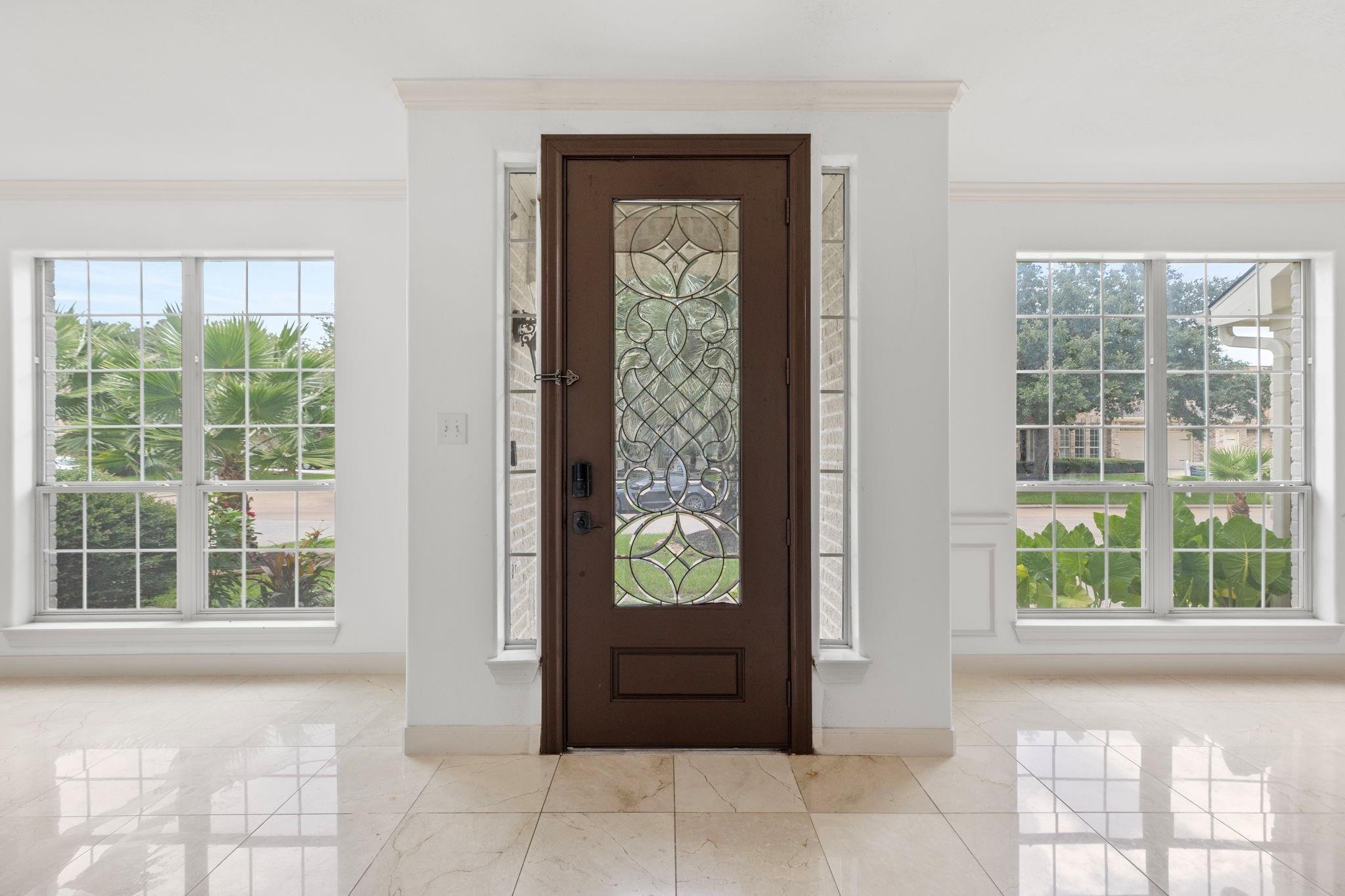 6423 Oakmont Creek Drive
