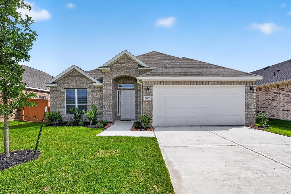 Photo of 1108 Silver Maple Street, Magnolia, TX 77355 (MLS # 90852216)