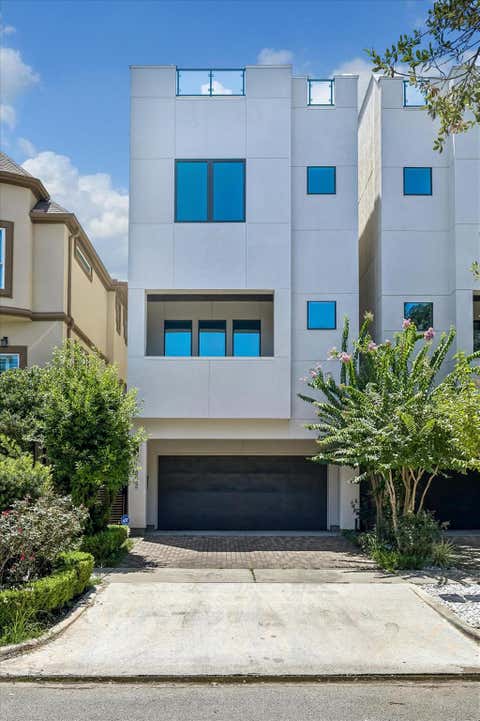 Photo of 1802 Huldy St, Houston, TX 77019 (MLS # 30194208)